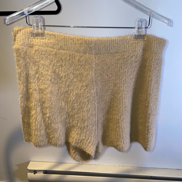 Nasty gal short and sweater set - Picture 2 of 3